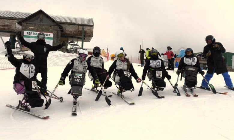 Actividades de esquí y snowboard adaptado de la Fundación