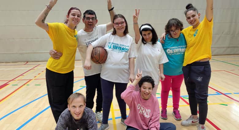 Escuelas deportivas de la Fundación También