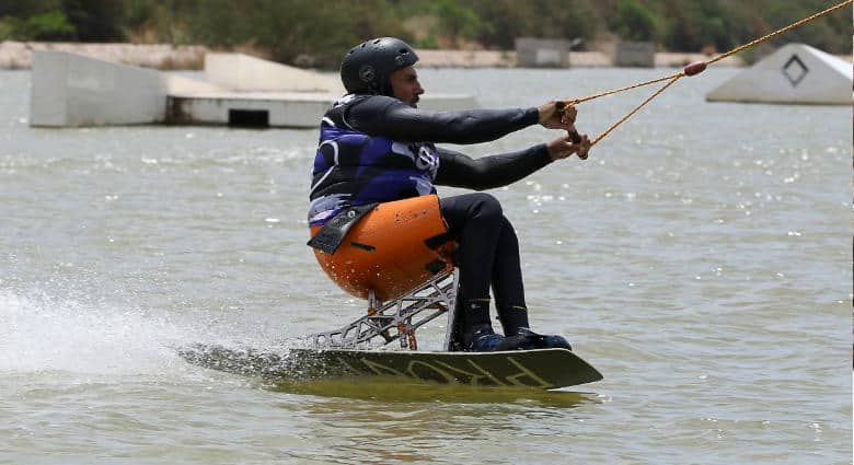 Vela adaptada